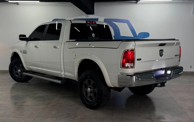 imagem-https://www.socarrao.com.br/sc-vehicle-images-prod/2834976/1786027347847-e275c4f3-2fd1-440c-b763-caedc93aab0f.jpg