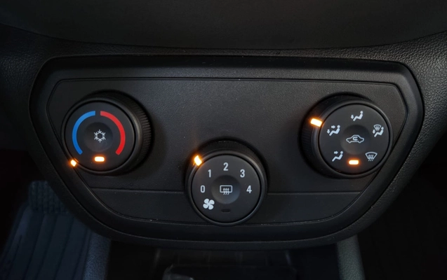 imagem-https://www.socarrao.com.br/sc-vehicle-images-prod/2834979/1785246844031-V2hhdHNBcHAgSW1hZ2UgMjAyNi0wNy0yOCBhdCAxMC4zMi4zNSAoNSkuanBlZw.jpeg