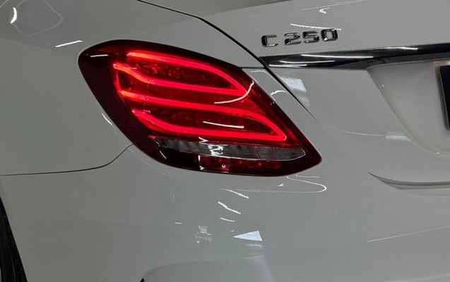 imagem-https://www.socarrao.com.br/sc-vehicle-images-prod/2835025/1784905708739-53670e2a-cef3-4ff2-9cdd-58aba325c138.jpg