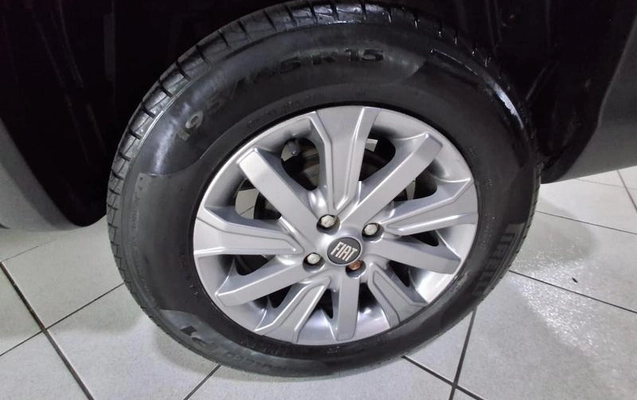 imagem-https://www.socarrao.com.br/sc-vehicle-images-prod/2835029/1787174868915-8311665_17_B_36ef7e093c.jpeg