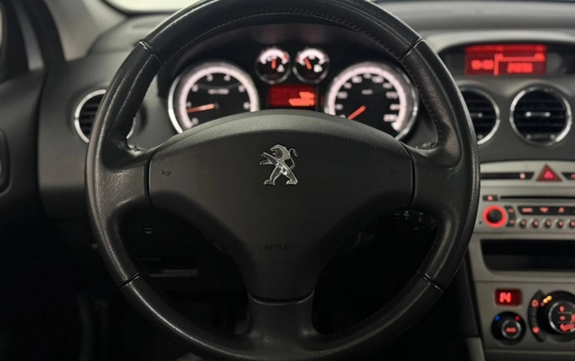 imagem-https://www.socarrao.com.br/sc-vehicle-images-prod/2835086/1784905895623-7277cb04-d2c7-4390-8b22-a439e28bc769.jpg