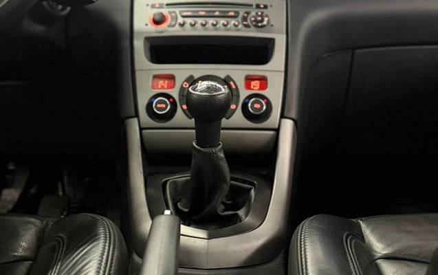 imagem-https://www.socarrao.com.br/sc-vehicle-images-prod/2835086/1784905895623-bd80f563-f040-4546-9de6-f68f6614733f.jpg