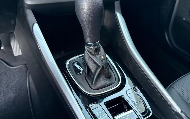 imagem-https://www.socarrao.com.br/sc-vehicle-images-prod/2835425/1789664685090-8267206_11_B_3af0abe479.jpeg