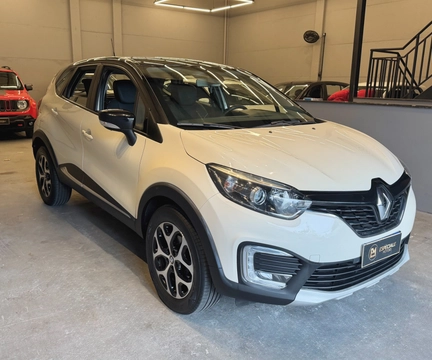 Renault Captur 2018 Bege — foto 1 de 3