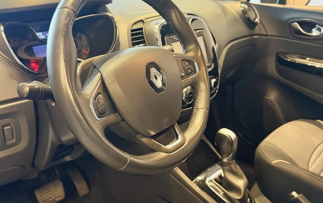 imagem-https://www.socarrao.com.br/sc-vehicle-images-prod/2835451/1789680723091-a3a334ec-3536-43f0-a773-b4e2e63bc796.jpg