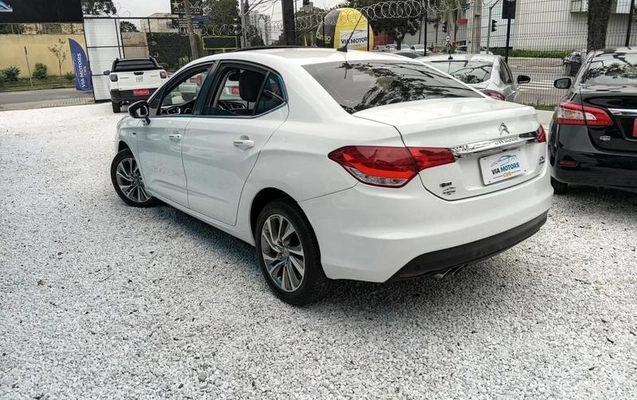 imagem-https://www.socarrao.com.br/sc-vehicle-images-prod/2835800/1787080344795-8311864_3_B_7098ba706a.jpeg