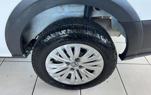 imagem-https://www.socarrao.com.br/sc-vehicle-images-prod/2836006/1789642924571-8303171_13_B_064b2481cd.jpeg