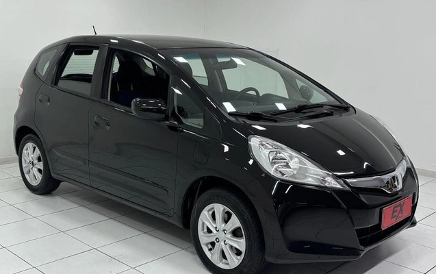 imagem-https://www.socarrao.com.br/sc-vehicle-images-prod/2836153/1788443195590-8312038_12_B_a6db8d3f84.jpeg