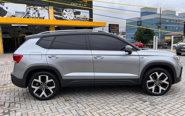 imagem-https://www.socarrao.com.br/sc-vehicle-images-prod/2836289/1784911650658-cda2858133284c65b7d44d045438362f_1784911217270.jpg