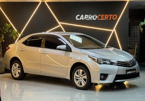 Toyota Corolla 2015 Prata — foto 1 de 3