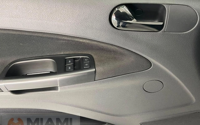 imagem-https://www.socarrao.com.br/sc-vehicle-images-prod/2836757/1784913616356-e47c1f4c2b024a99949ecbcf35bd9342_1784913485236.jpg