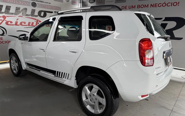 imagem-https://www.socarrao.com.br/sc-vehicle-images-prod/2836813/1784919964681-189fa8cf-f39c-461f-aeeb-18e6962a9d99.jpg