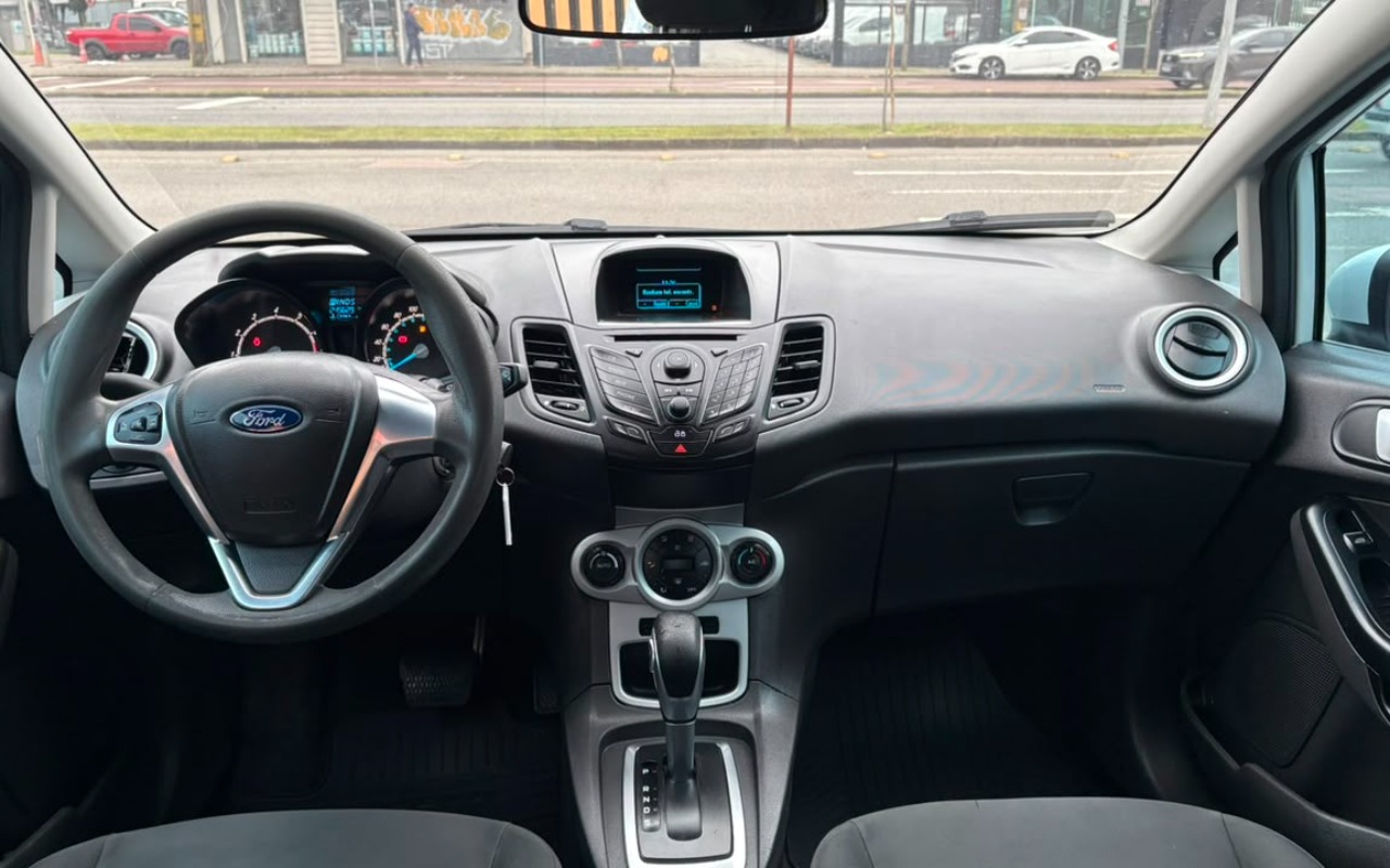 imagem-https://www.socarrao.com.br/sc-vehicle-images-prod/2836816/1784913762594-V2hhdHNBcHAgSW1hZ2UgMjAyNi0wNy0yNCBhdCAxMy40My41MS5qcGVn.jpeg