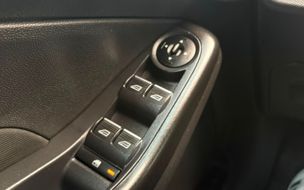 imagem-https://www.socarrao.com.br/sc-vehicle-images-prod/2836816/1784913762681-V2hhdHNBcHAgSW1hZ2UgMjAyNi0wNy0yNCBhdCAxMy40My41NC5qcGVn.jpeg
