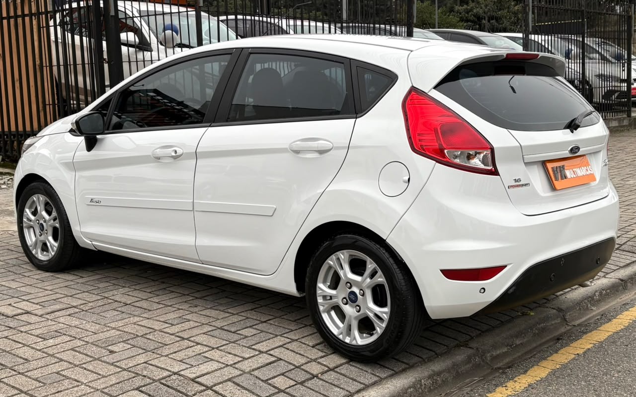 imagem-https://www.socarrao.com.br/sc-vehicle-images-prod/2836816/1784913763126-V2hhdHNBcHAgSW1hZ2UgMjAyNi0wNy0yNCBhdCAxMy40NC4wMSAoMSkuanBlZw.jpeg