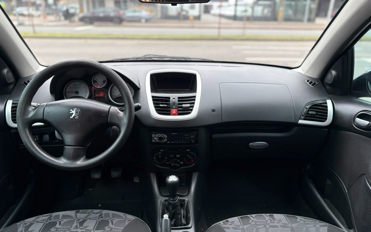 imagem-https://www.socarrao.com.br/sc-vehicle-images-prod/2836888/1784914019217-V2hhdHNBcHAgSW1hZ2UgMjAyNi0wNy0yNCBhdCAxMy40Ni4zMCAoMSkuanBlZw.jpeg