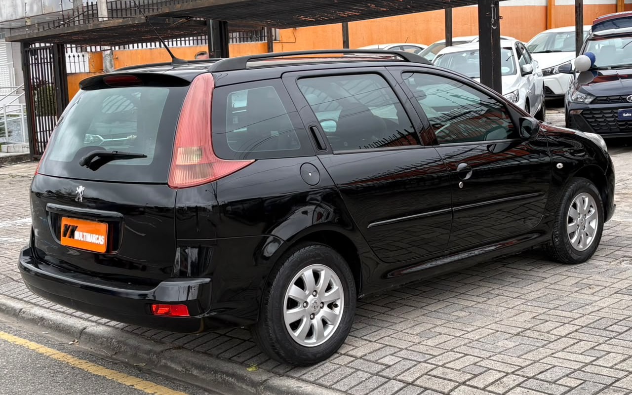 imagem-https://www.socarrao.com.br/sc-vehicle-images-prod/2836888/1784914019867-V2hhdHNBcHAgSW1hZ2UgMjAyNi0wNy0yNCBhdCAxMy40Ni4zMyAoMSkuanBlZw.jpeg