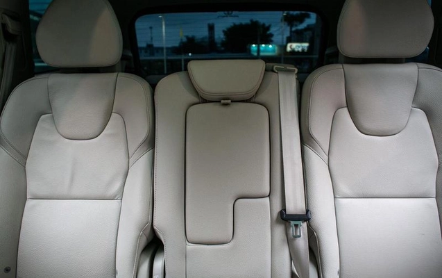 imagem-https://www.socarrao.com.br/sc-vehicle-images-prod/2836929/1785435687581-8276156_12_B_a5ab56398d.jpeg