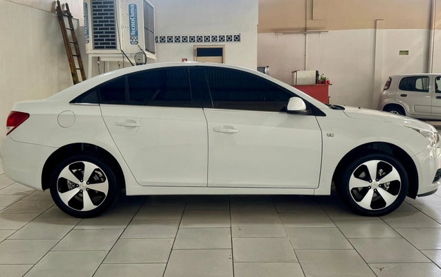 imagem-https://www.socarrao.com.br/sc-vehicle-images-prod/2837172/1784915117021-a0224d90f509a50325e174d5ac0cb9c1_big.jpeg