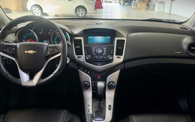 imagem-https://www.socarrao.com.br/sc-vehicle-images-prod/2837172/1784915117025-569428d7e0feeeb4ec22142869d739bc_big.jpeg