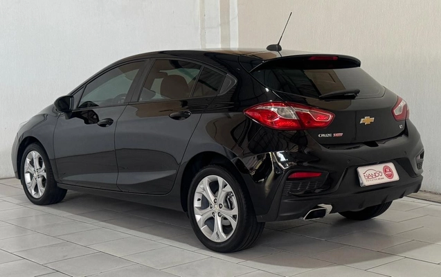 imagem-https://www.socarrao.com.br/sc-vehicle-images-prod/2837176/1784915122135-c01e8d02d960b3cf21cdf4baf567a181_big.jpeg