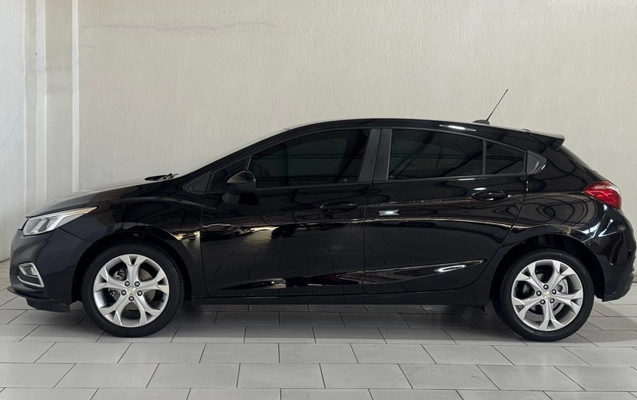 imagem-https://www.socarrao.com.br/sc-vehicle-images-prod/2837176/1784915122136-d2de01a49c1df6b84e1e3074132f53fd_big.jpeg