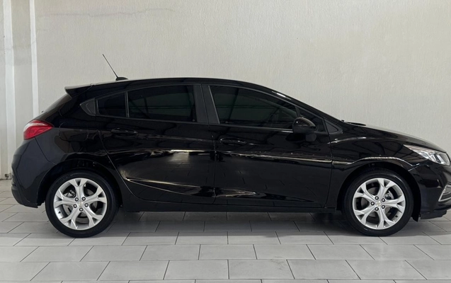imagem-https://www.socarrao.com.br/sc-vehicle-images-prod/2837176/1784915122136-daf2480500c1868c73fa0e57f65e6206_big.jpeg