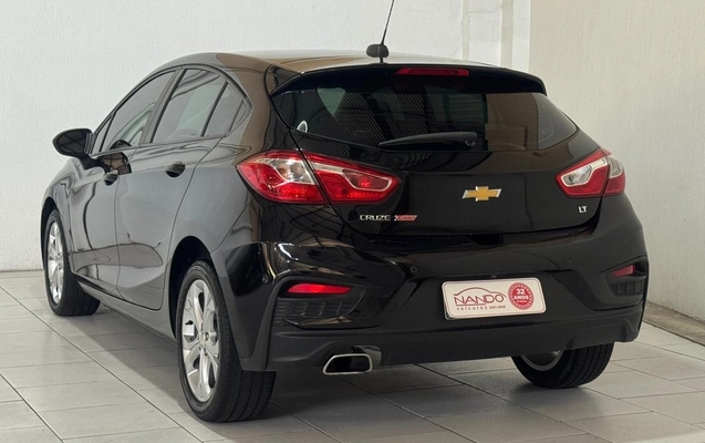 imagem-https://www.socarrao.com.br/sc-vehicle-images-prod/2837176/1784915122137-0b65cb0ac2683fb72cf3fc67d4bc98da_big.jpeg