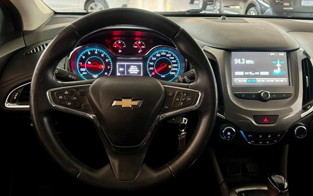 imagem-https://www.socarrao.com.br/sc-vehicle-images-prod/2837176/1784915122138-1fac069efedc91bce47007dbc8dd1409_big.jpeg