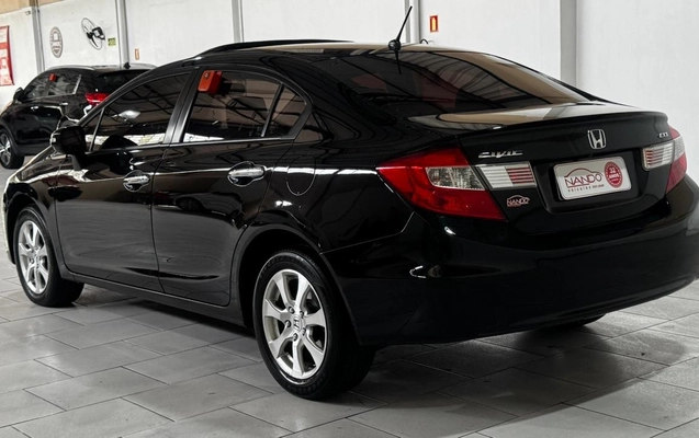 imagem-https://www.socarrao.com.br/sc-vehicle-images-prod/2837202/1784915145011-22caa14452b7db4a9148fa16332d491b_big.jpeg