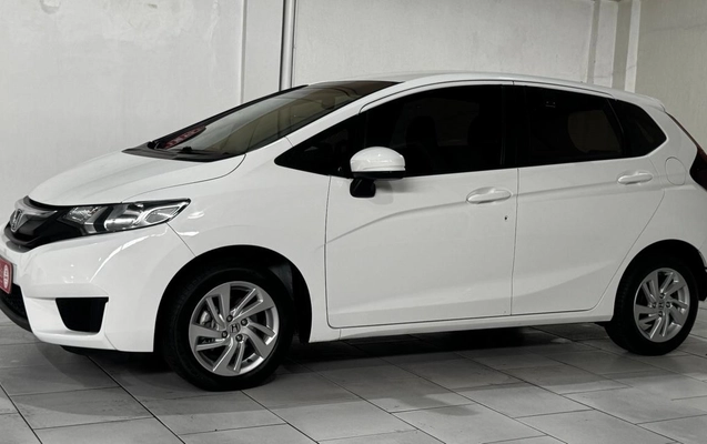 imagem-https://www.socarrao.com.br/sc-vehicle-images-prod/2837203/1784915146332-4d92d152e47eec1d023759d4044ea3e3_big.jpeg