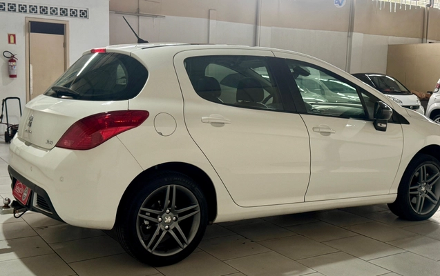 imagem-https://www.socarrao.com.br/sc-vehicle-images-prod/2837213/1784915157267-77d7067df9478392fa10e9cb6d265de0_big.jpeg