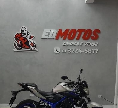 YAMAHA MT-03 321/ABS 2017 Prata — foto 1 de 3