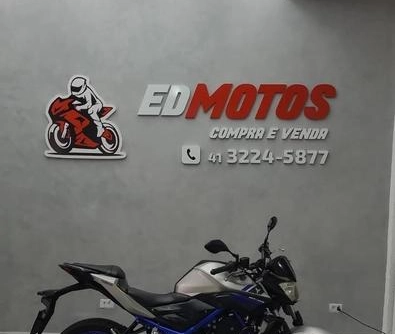 Yamaha MT-03 321/ABS 2017 Prata — foto 1 de 3