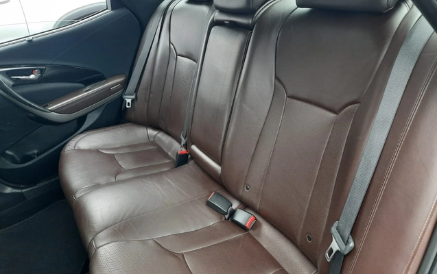 imagem-https://www.socarrao.com.br/sc-vehicle-images-prod/2837456/1784916138850-V2hhdHNBcHAgSW1hZ2UgMjAyNi0wNy0yNCBhdCAxNC40Mi40MiAoMSkuanBlZw.jpeg