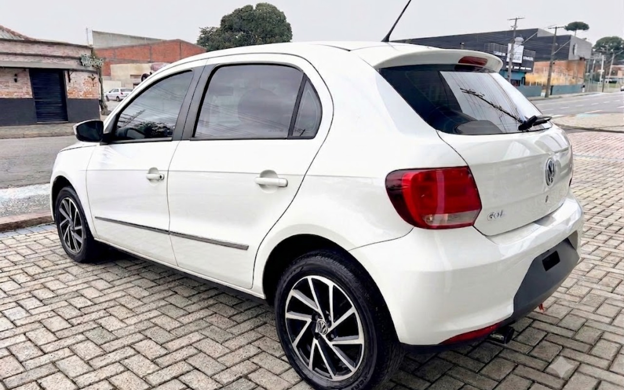 imagem-https://www.socarrao.com.br/sc-vehicle-images-prod/2837559/1784916718970-MTIzLmpwZw.jpg