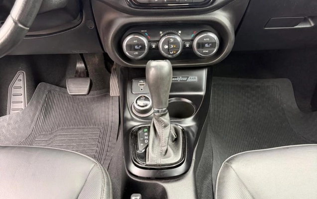 imagem-https://www.socarrao.com.br/sc-vehicle-images-prod/2837588/1787920938627-vehicle_image_1787605523_b06e00b230527202d3420d52eb4760e1.jpeg