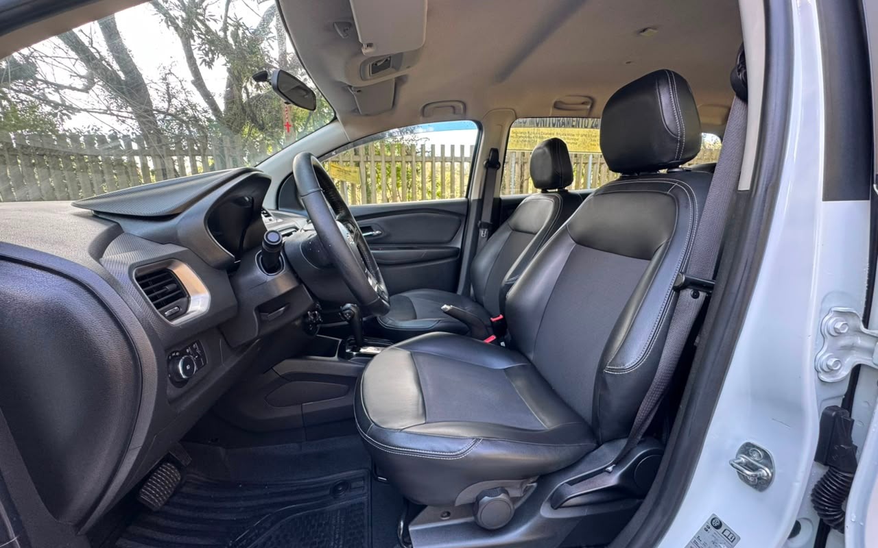 imagem-https://www.socarrao.com.br/sc-vehicle-images-prod/2837599/1784916903421-V2hhdHNBcHAgSW1hZ2UgMjAyNi0wNy0yNCBhdCAxNC40OS4xNCAoMSkuanBlZw.jpeg