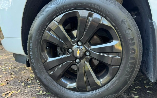 imagem-https://www.socarrao.com.br/sc-vehicle-images-prod/2837599/1784916903920-V2hhdHNBcHAgSW1hZ2UgMjAyNi0wNy0yNCBhdCAxNC40OS4xMyAoMykuanBlZw.jpeg