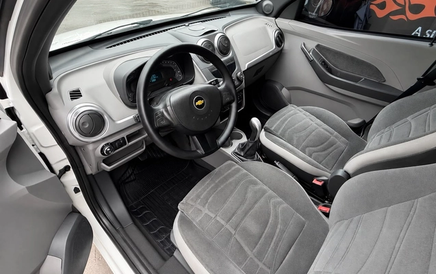 imagem-https://www.socarrao.com.br/sc-vehicle-images-prod/2837779/1788273481201-f9b442cf6111404395a62dcd668424f5_1784916951389.jpg
