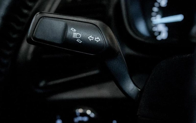 imagem-https://www.socarrao.com.br/sc-vehicle-images-prod/2837834/1784917799100-8168823_5_B_a52c7e8783.jpeg