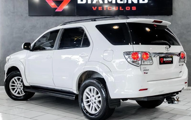 imagem-https://www.socarrao.com.br/sc-vehicle-images-prod/2837853/1784917825393-8280394_15_B_86907f68c3.jpeg