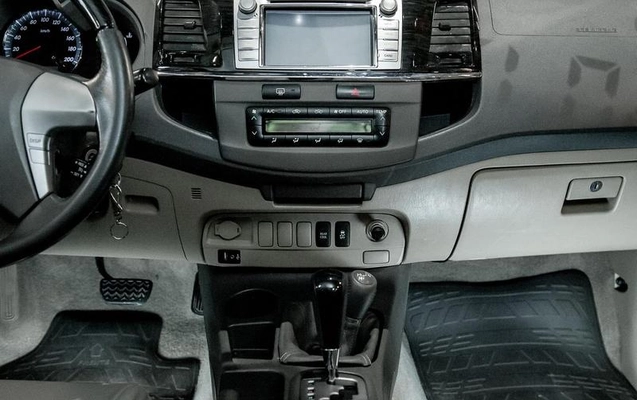 imagem-https://www.socarrao.com.br/sc-vehicle-images-prod/2837853/1784917825396-8280394_32_B_d84fa978cf.jpeg