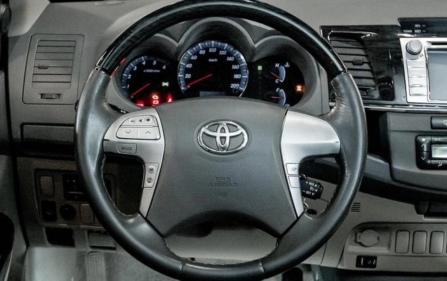 imagem-https://www.socarrao.com.br/sc-vehicle-images-prod/2837853/1784917825397-8280394_38_B_a3f679dd67.jpeg