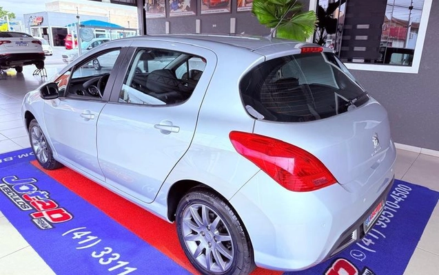 imagem-https://www.socarrao.com.br/sc-vehicle-images-prod/2837893/1789224472705-7780008_21_B_cf4cbfe017.jpeg