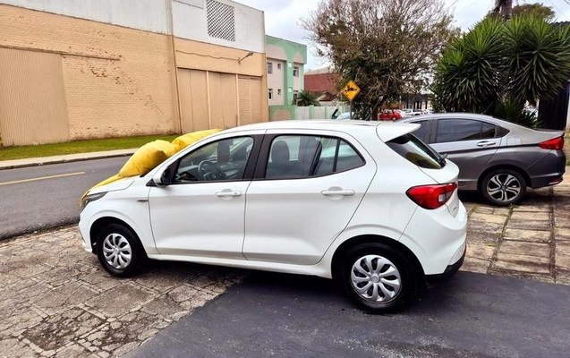 imagem-https://www.socarrao.com.br/sc-vehicle-images-prod/2837916/1784917959013-8306363_0_B_e1b122ccb6.jpeg