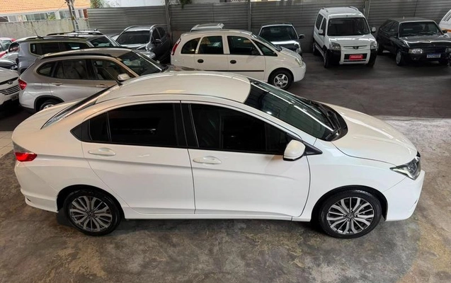 imagem-https://www.socarrao.com.br/sc-vehicle-images-prod/2838040/1789482019361-8308479_9_B_3d45560520.jpeg