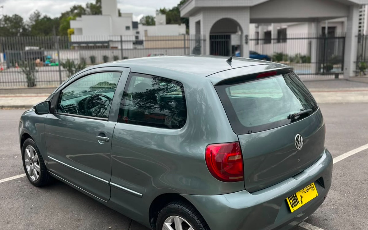 imagem-https://www.socarrao.com.br/sc-vehicle-images-prod/2838407/1784920180281-SU1HLTIwMjYwNzI0LVdBMDAwMi5qcGc.jpg