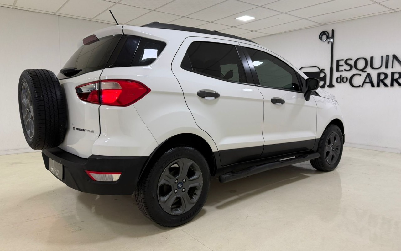 imagem-https://www.socarrao.com.br/sc-vehicle-images-prod/2838466/1784920554813-V2hhdHNBcHAgSW1hZ2UgMjAyNi0wNC0yMyBhdCAxNS4xOC4yMiAoMSkuanBlZw.jpeg