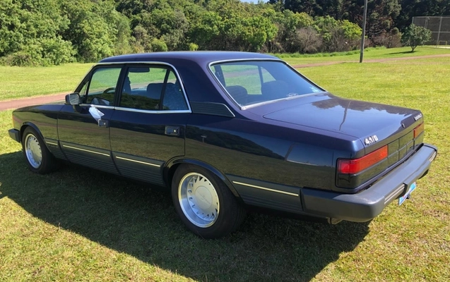 imagem-https://www.socarrao.com.br/sc-vehicle-images-prod/2838613/1786131140928-vUXsGHSRHtUXnxp5Lb9MpXppq3YmpeNt.jpg